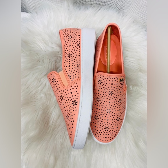 New MICHAEL Michael Kors Kane Perforated Slip-On Sneakers - Picture 3 of 9